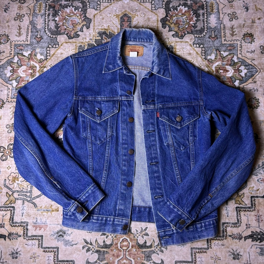 Vintage Levis Denim Trucker Jacket Mens 38L Blue Jean Made in USA 1980s 90s